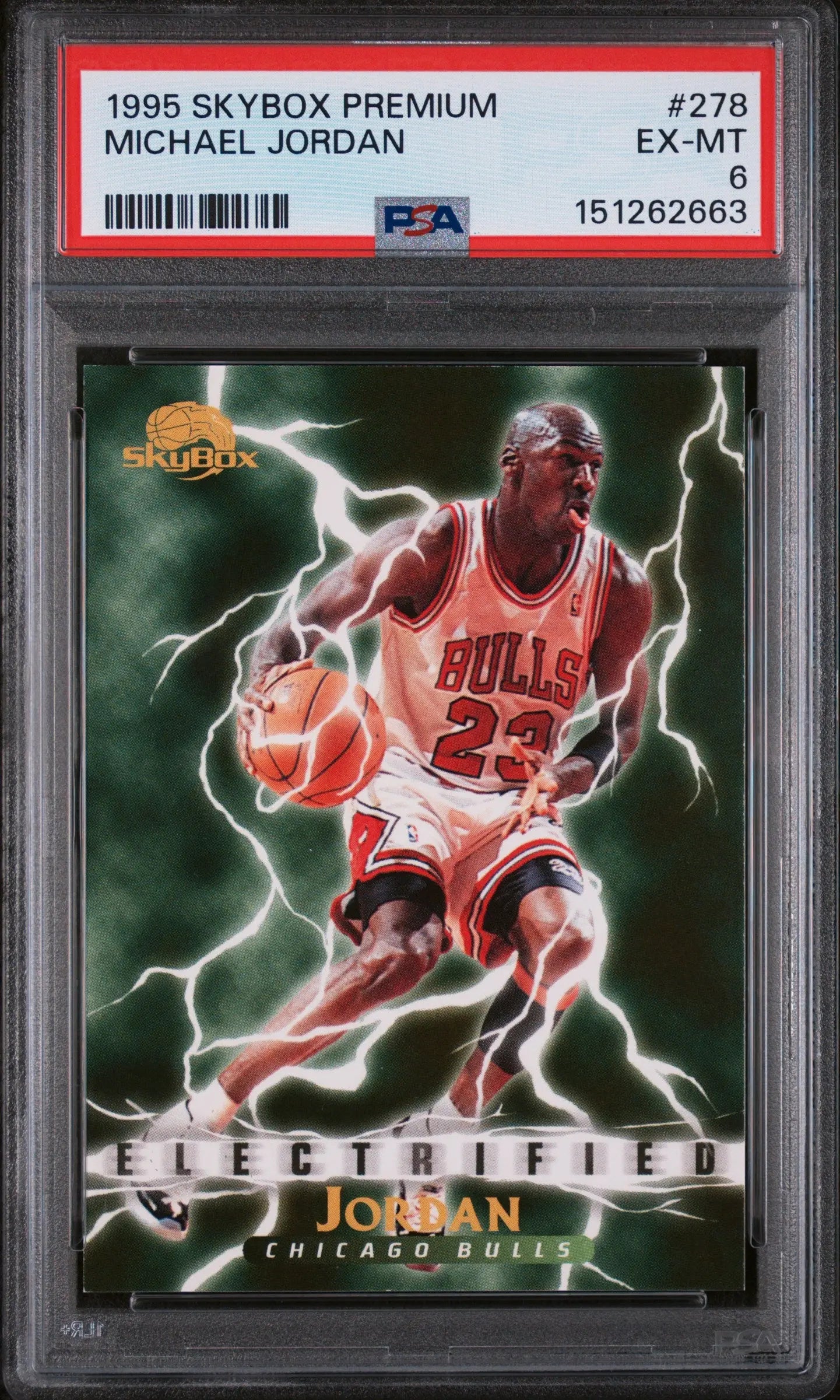 1995 Skybox Premium Michael Jordan PSA 6 