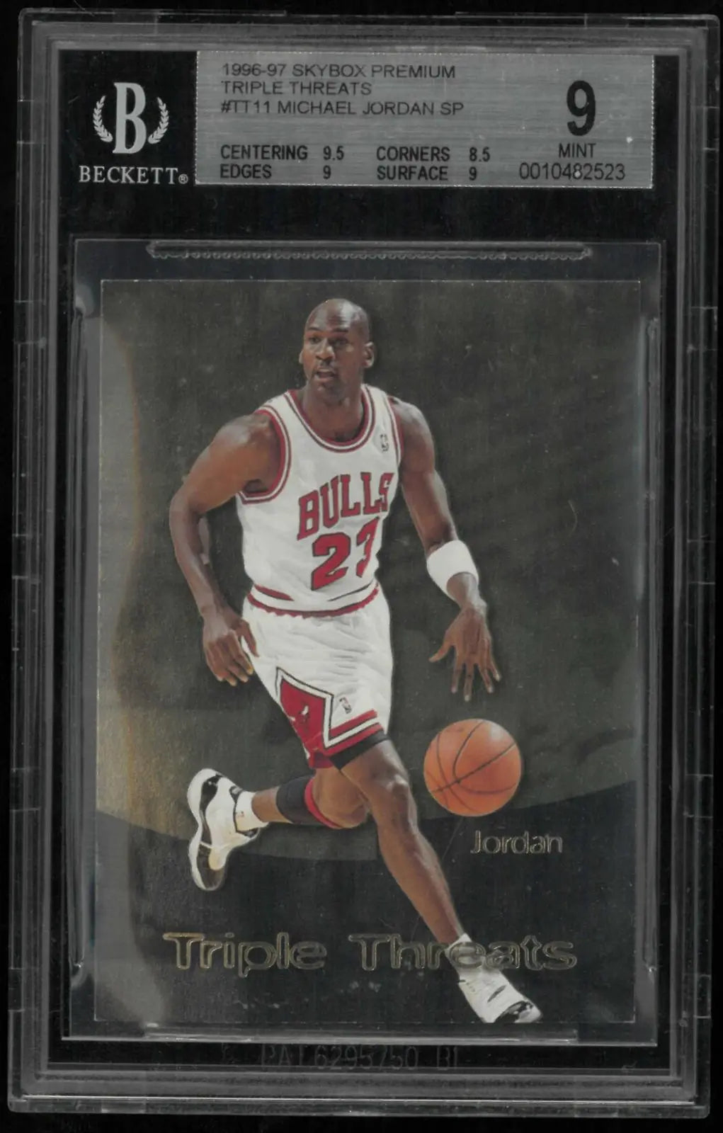 1996-97 SkyBox Premium Michael Jordan Triple Threats SP BGS 9 