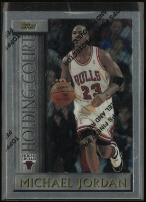1996 Topps Holding Court Michael Jordan 