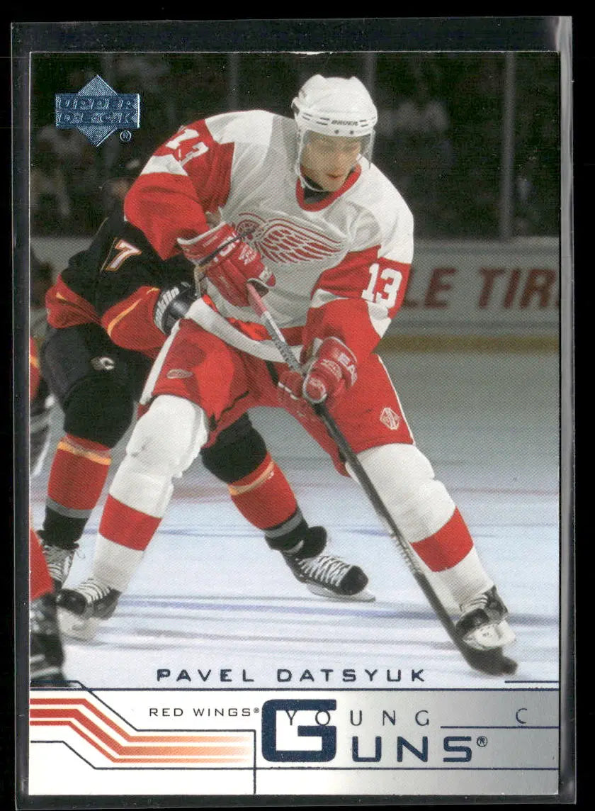 2002-03 Upper Deck Hockey Young Guns Rookie Pavel Datsyuk 