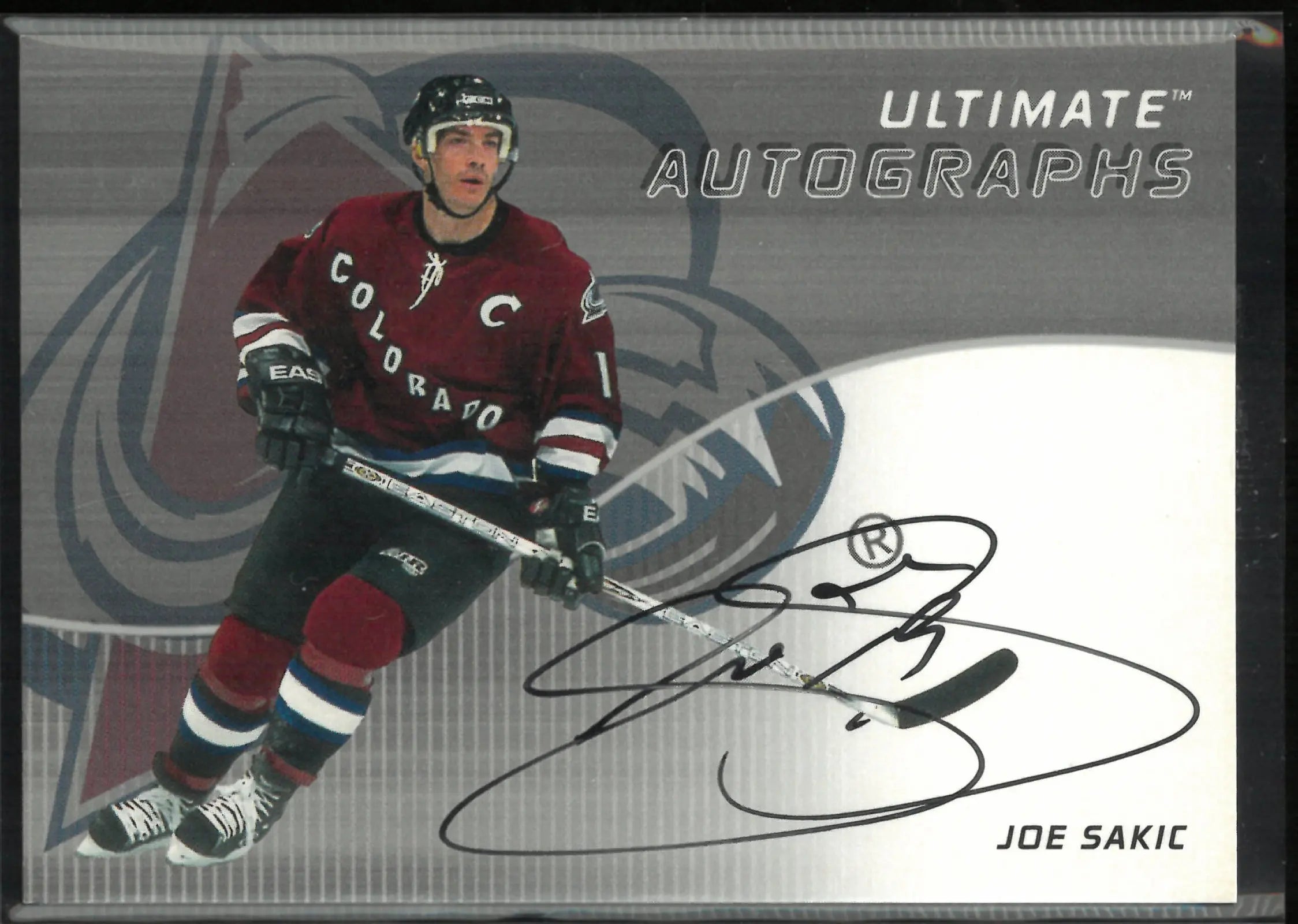 2003 In The Game Ultimate Autographs Joe Sakic Auto 