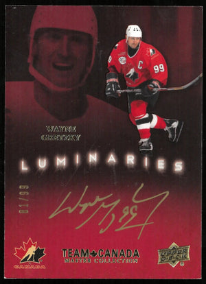 2015-16 UD Team Canada Master Collection Wayne Gretzky Luminaries Gold Auto /99 