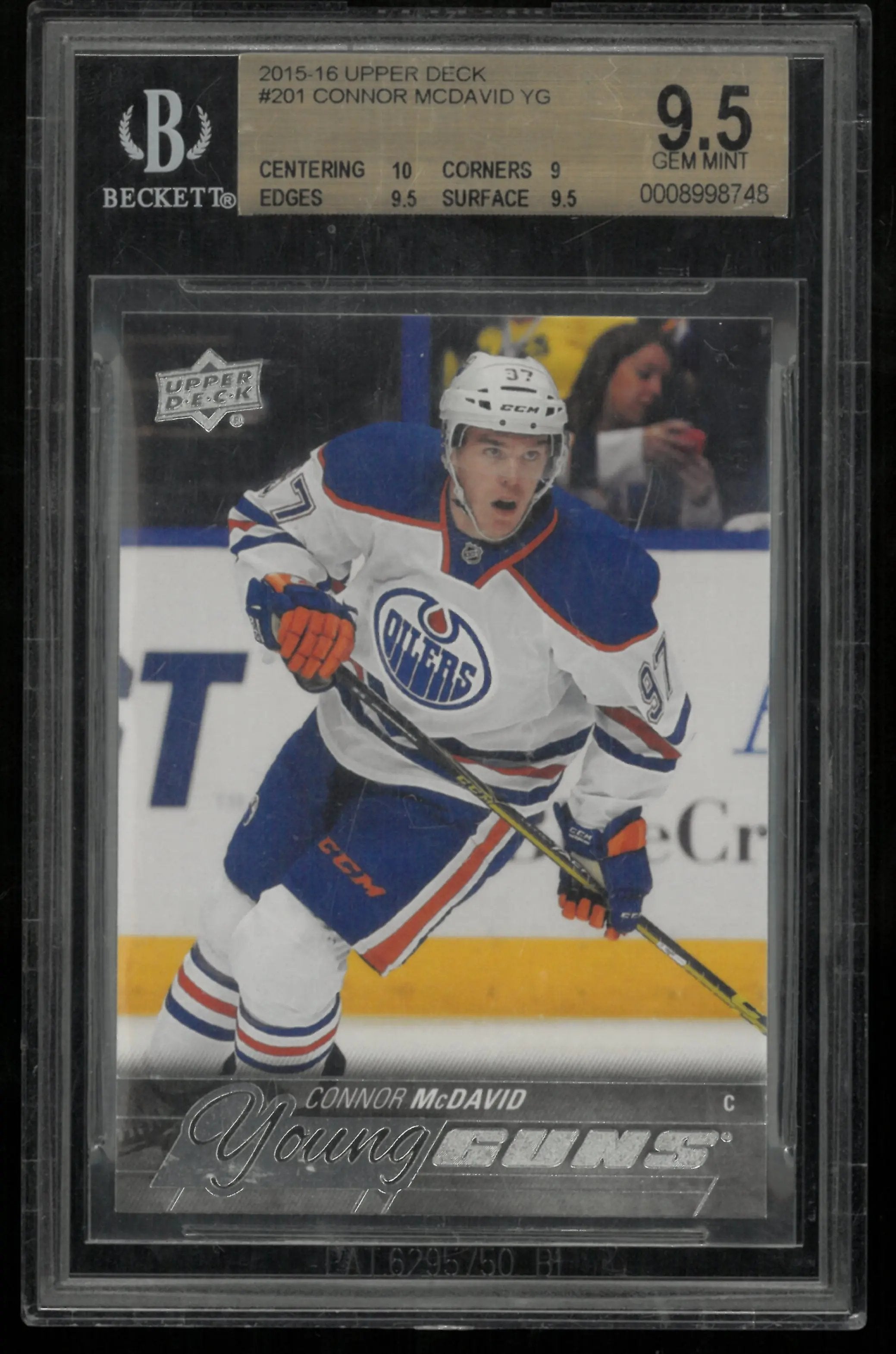 2015-16 Upper Deck Series One Connor McDavid Young Guns RC Rookie BGS 9.5 