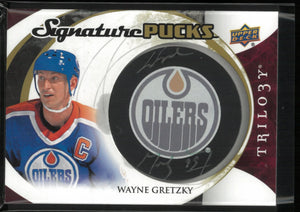 2015-16 Upper Deck Trilogy Signature Pucks Wayne Gretzky Autograph 