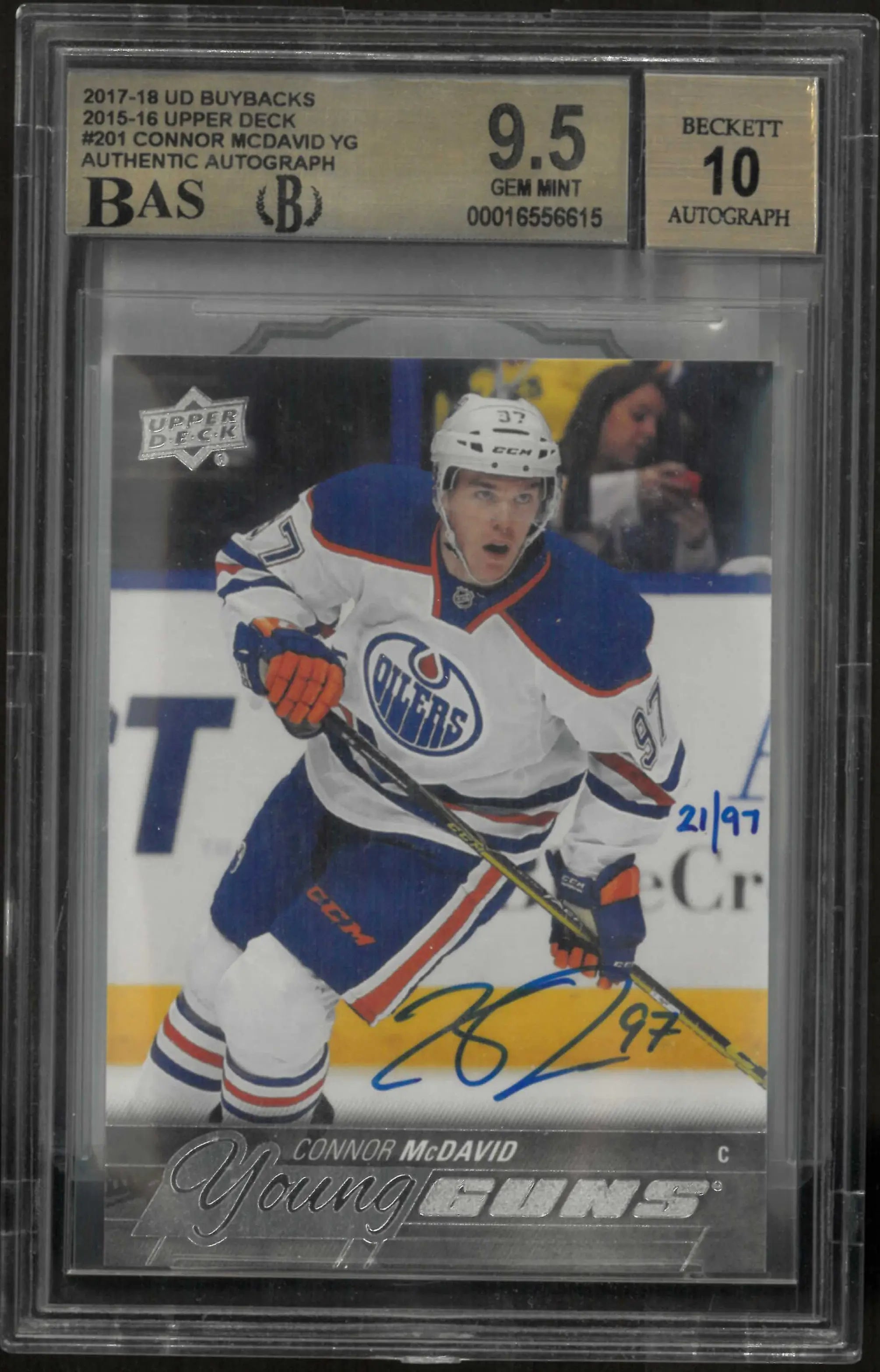 2017-18 UD Buybacks Connor McDavid Young Guns RC Auto Autographs BGS 9.5 /97 