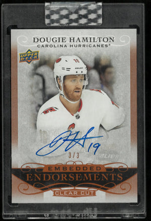 2019-20 Upper Deck Clear Cut Hockey Embedded Endorsements Auto Dougie Hamilton 3/3 