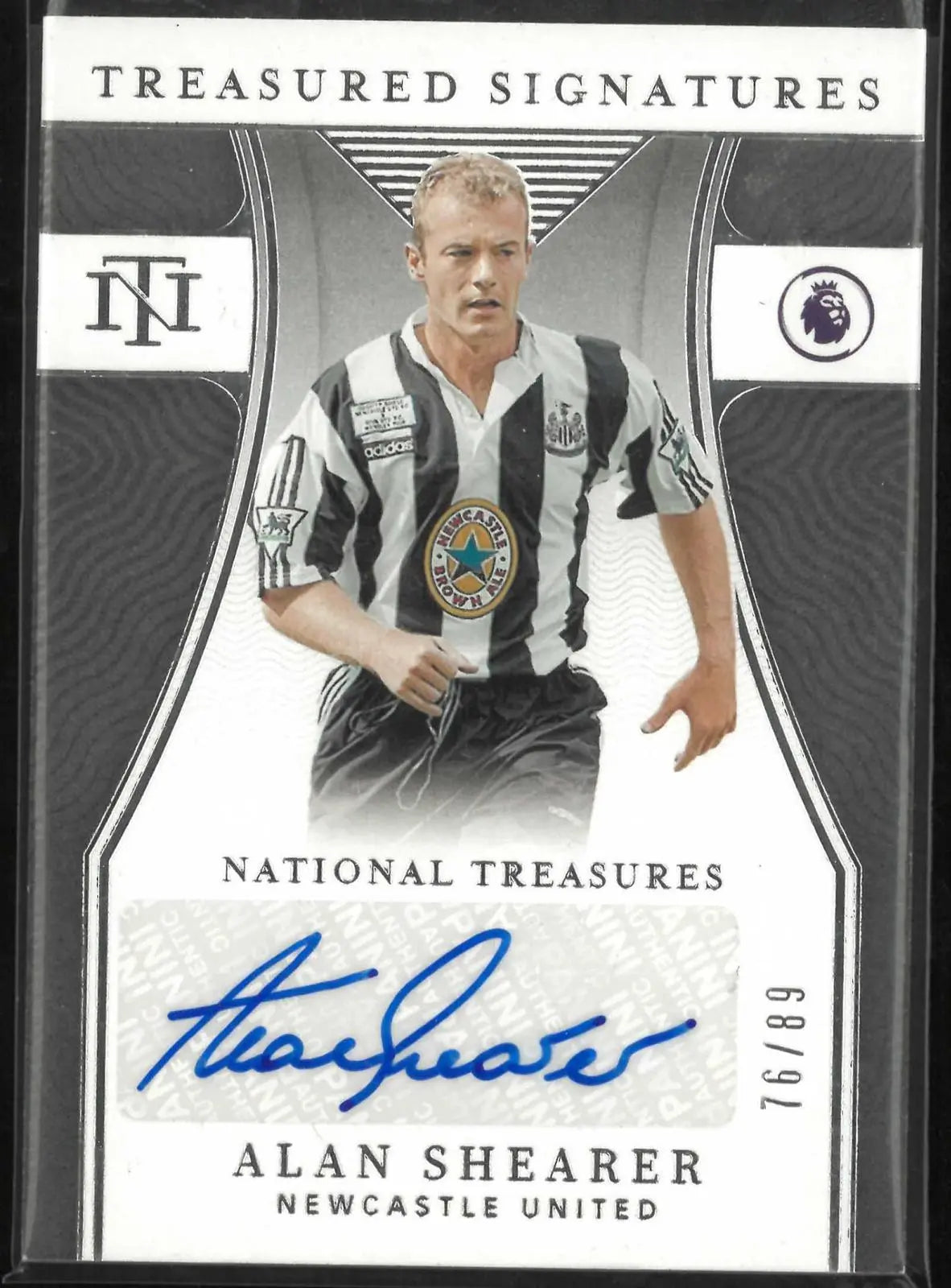 2021-22 Panini Chronicles National Treasure Autograph Alan Shearer Auto /89 
