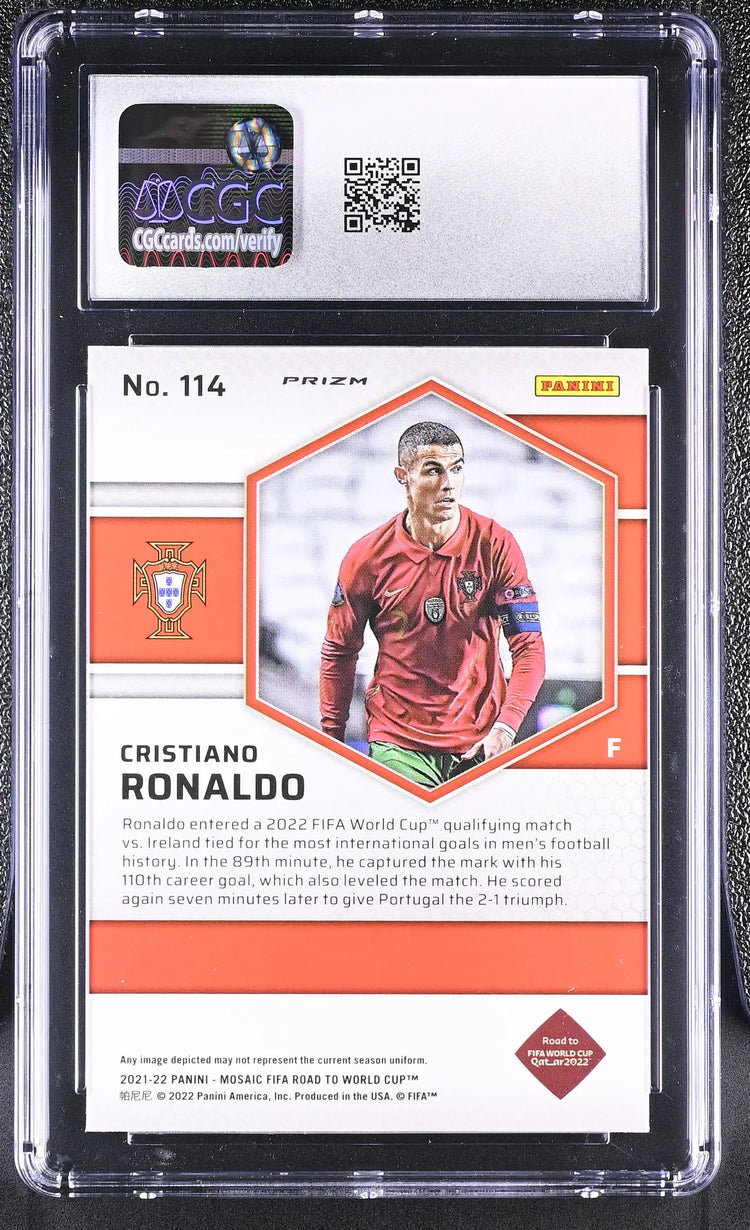2021-22 Panini Mosaic World Cup Cristiano Ronaldo Reactive Gold CGC 10 