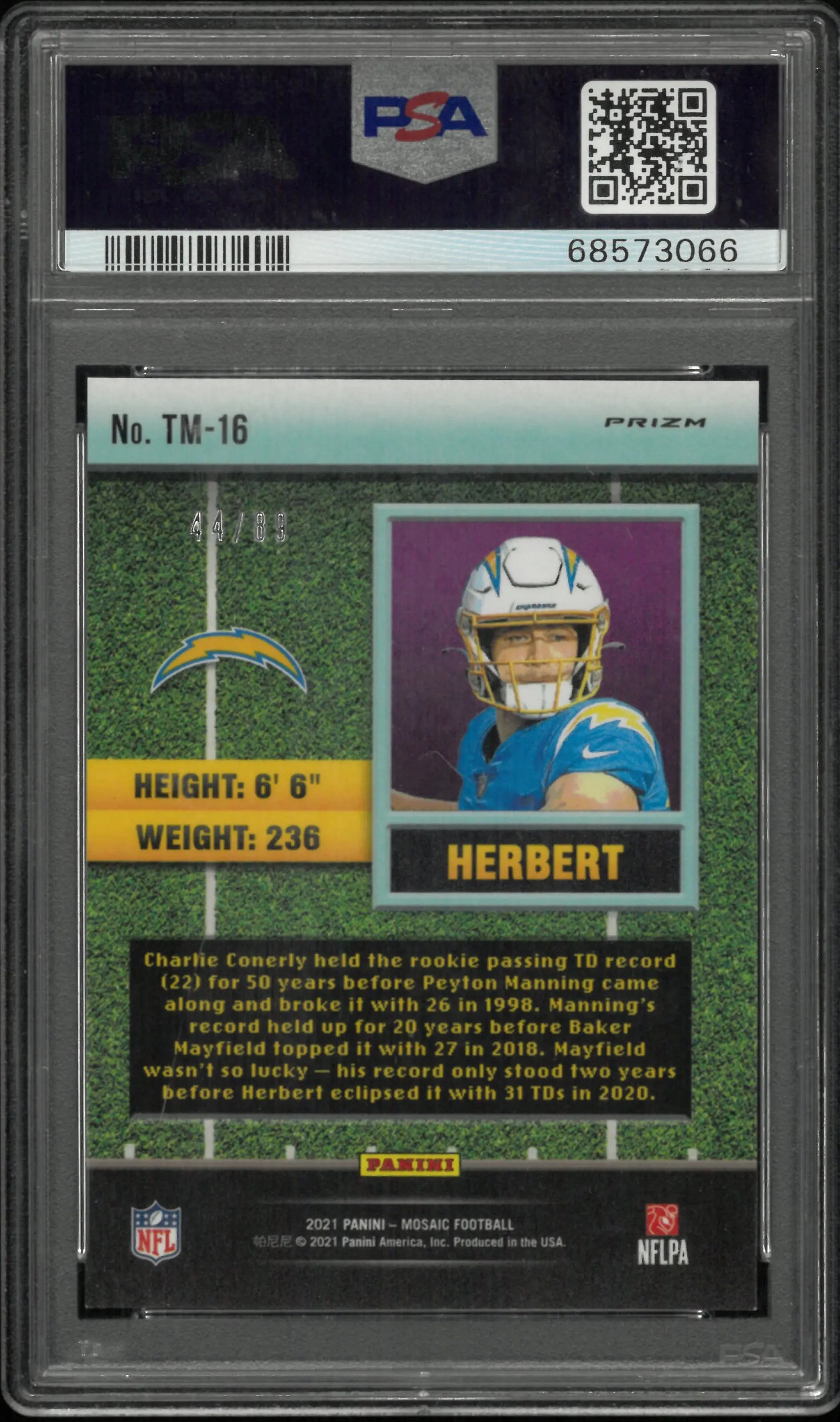 2021 Panini Mosaic Touchdown Masters Justin Herbert  Reactive Yellow /89 PSA 9 