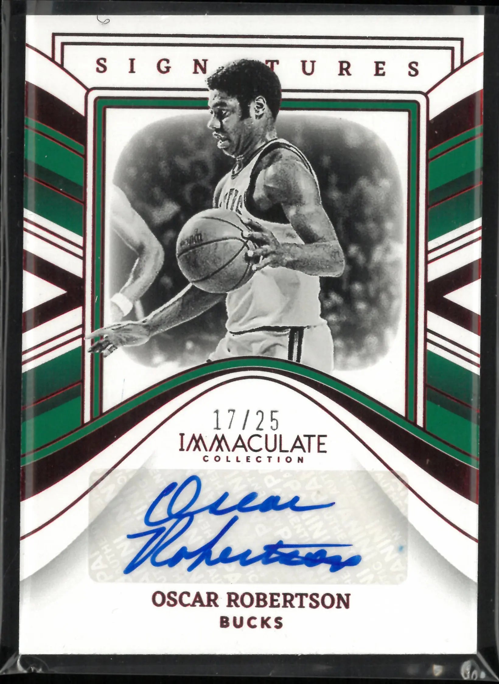 2022-23 Panini Immaculate Signatures Oscar Robertson Autograph Auto /25 