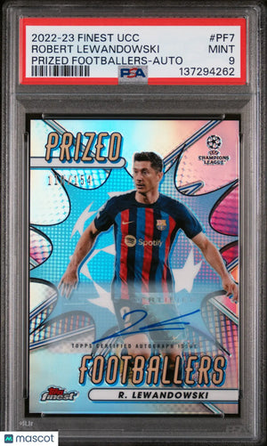 2022-23 Topps Finest UCC Prized Footballers Auto Robert Lewandowski /154 PSA 9 