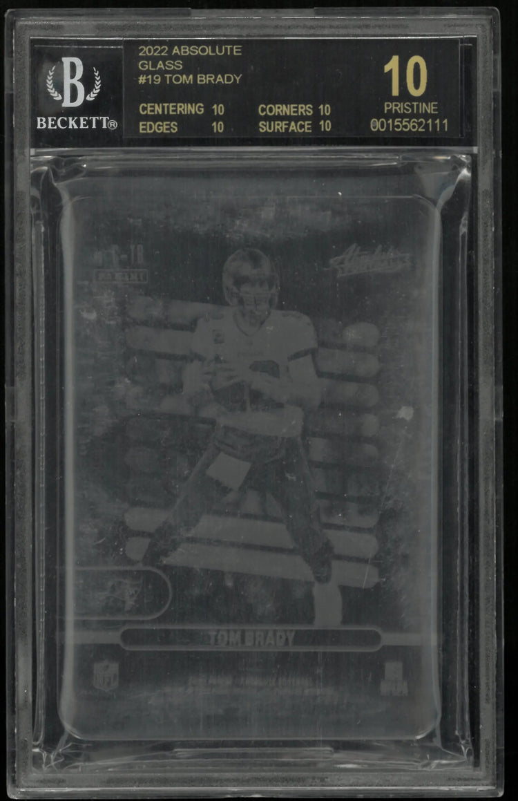 2022 Absolute Football Glass Tom Brady #19 BGS 10 Black Label 
