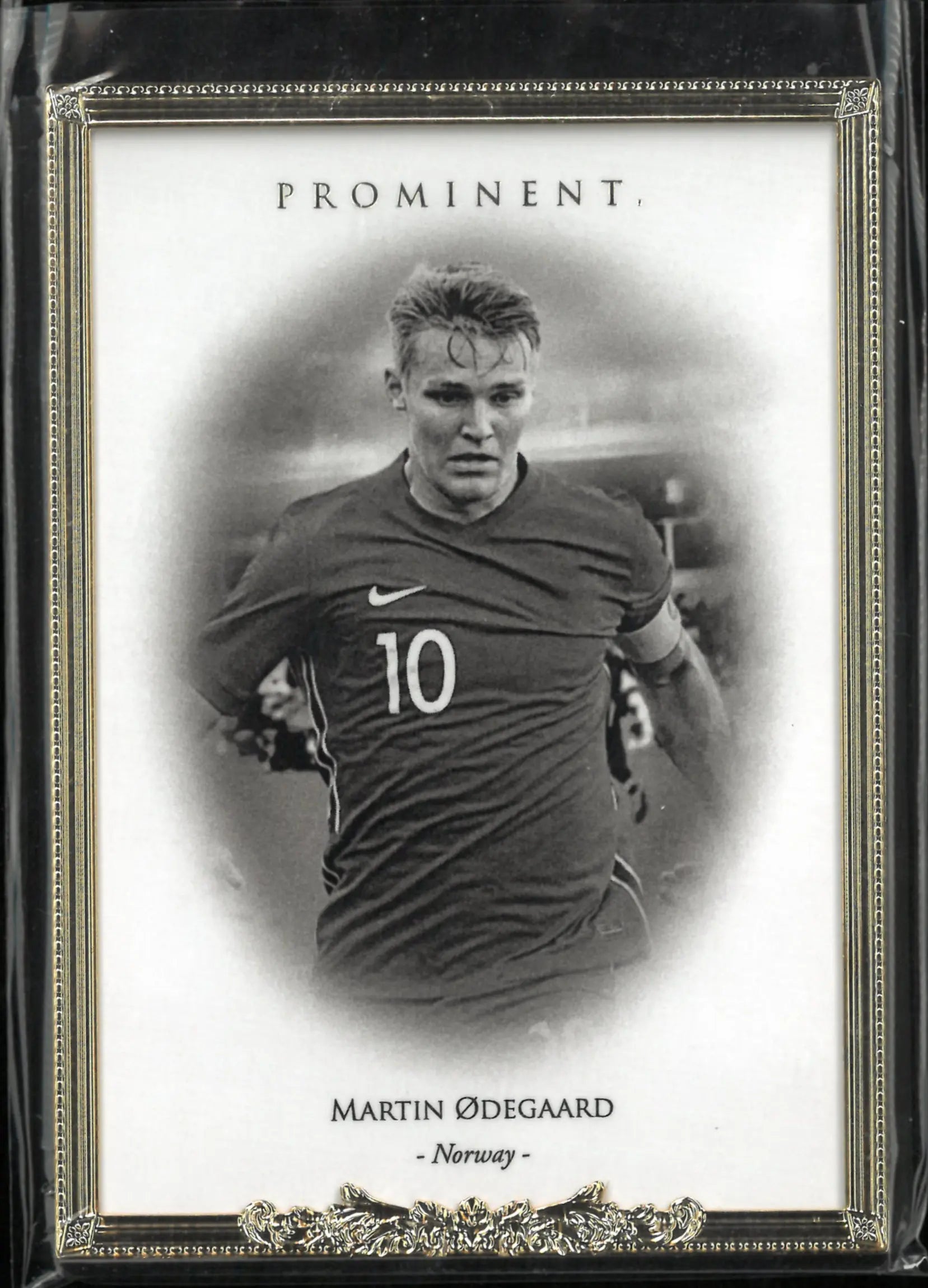 2023 Futera Unique Prominent Martin Odegaard /11 Gold Frame 