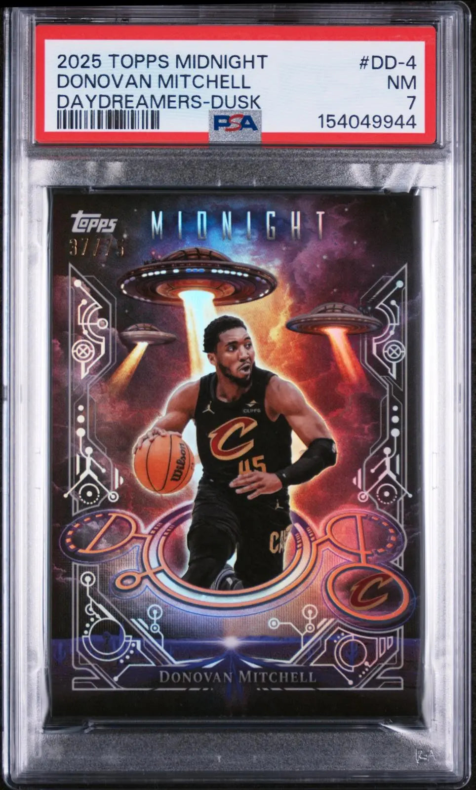 2025 Topps Midnight Daydreamers Donovan Mitchell Dusk /75 PSA 7 