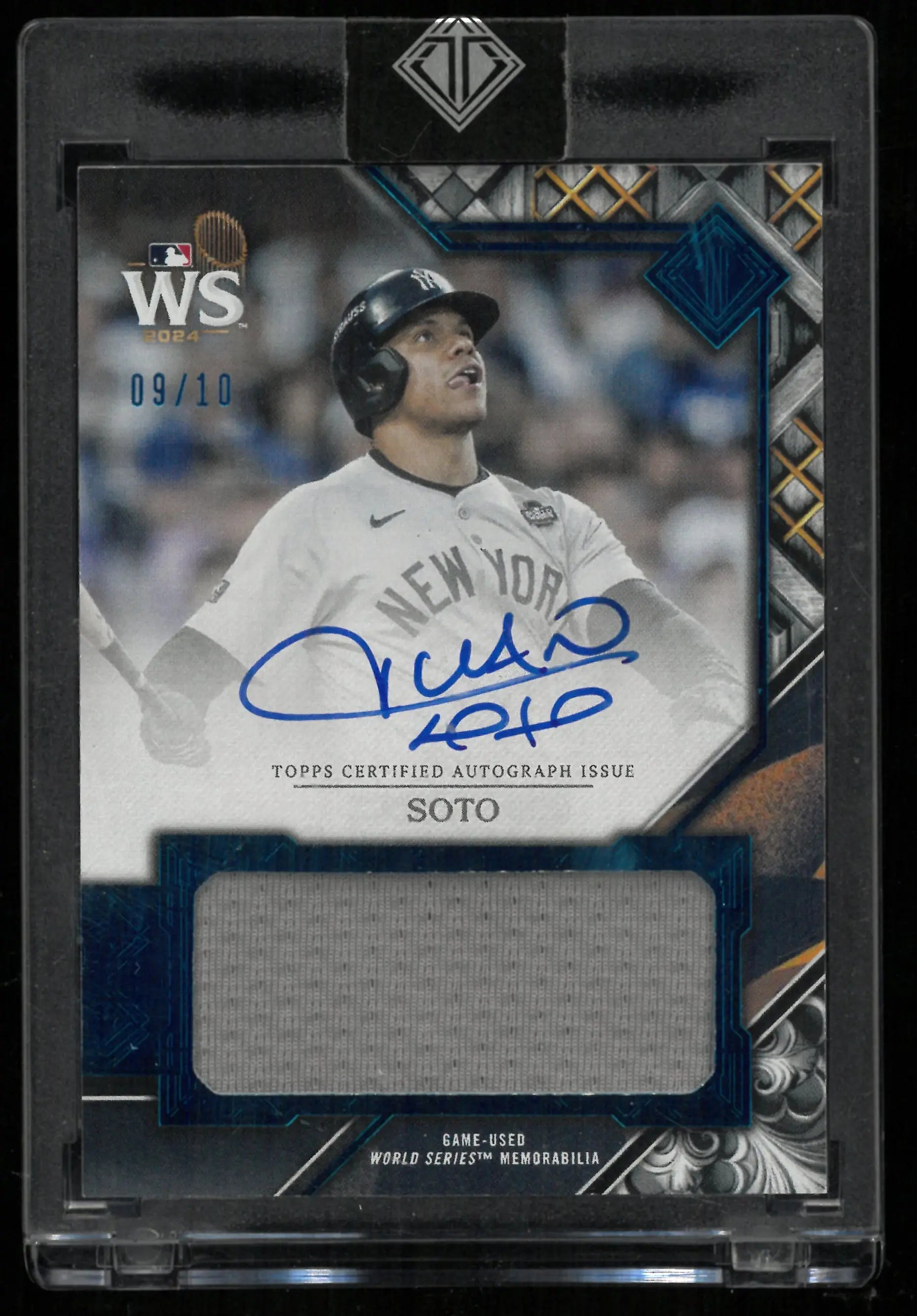 2025 Topps Transcendent World Series Relic Juan Soto Autograph Auto Blue /10 