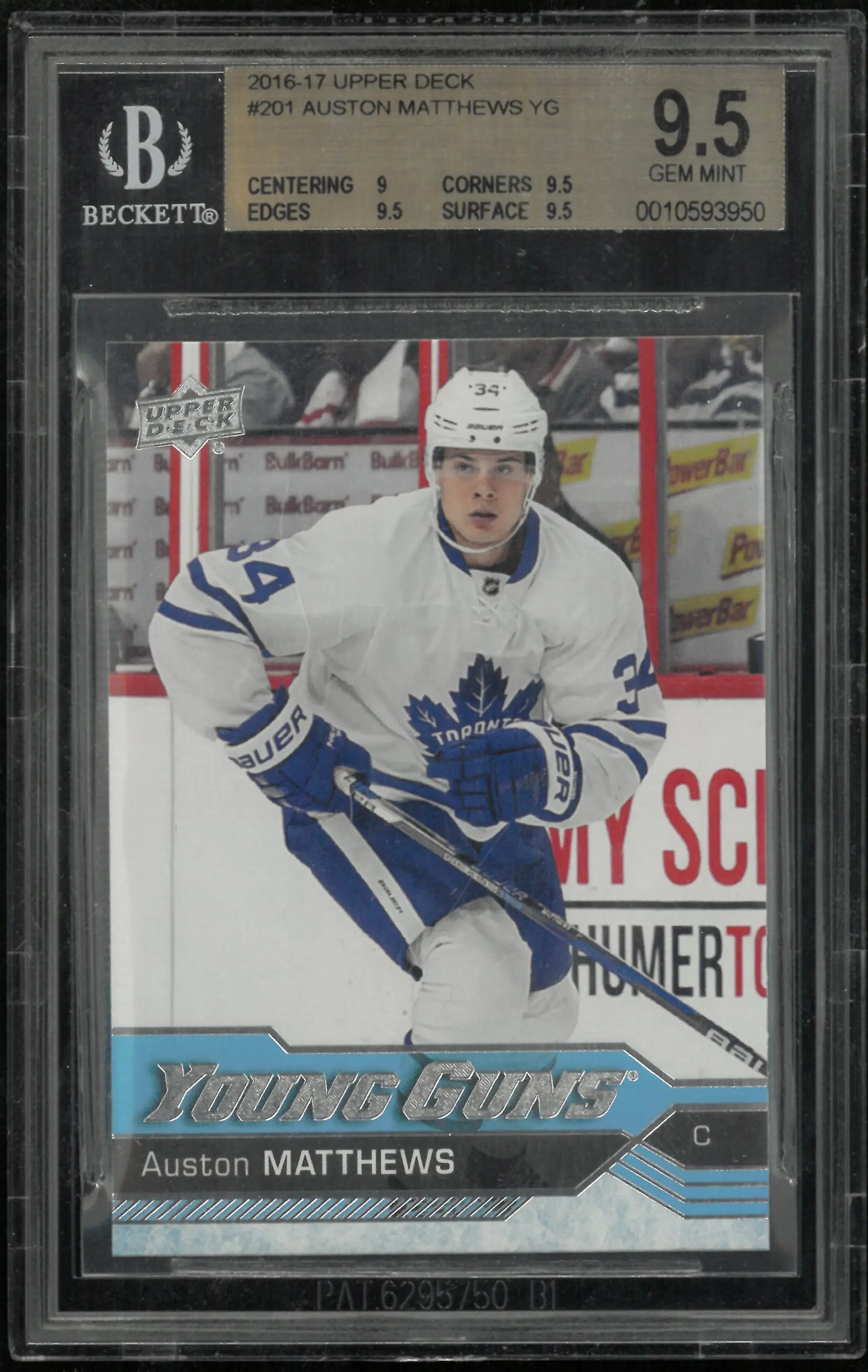 Auston Matthews Young Guns Rookie BGS 9.5 RC 2016-17 Upper Deck 