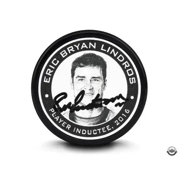 Eric Lindros Autographed “Hockey Hall of Fame” Puck 