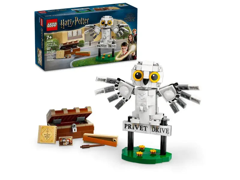LEGO Hedwig™ at 4 Privet Drive 