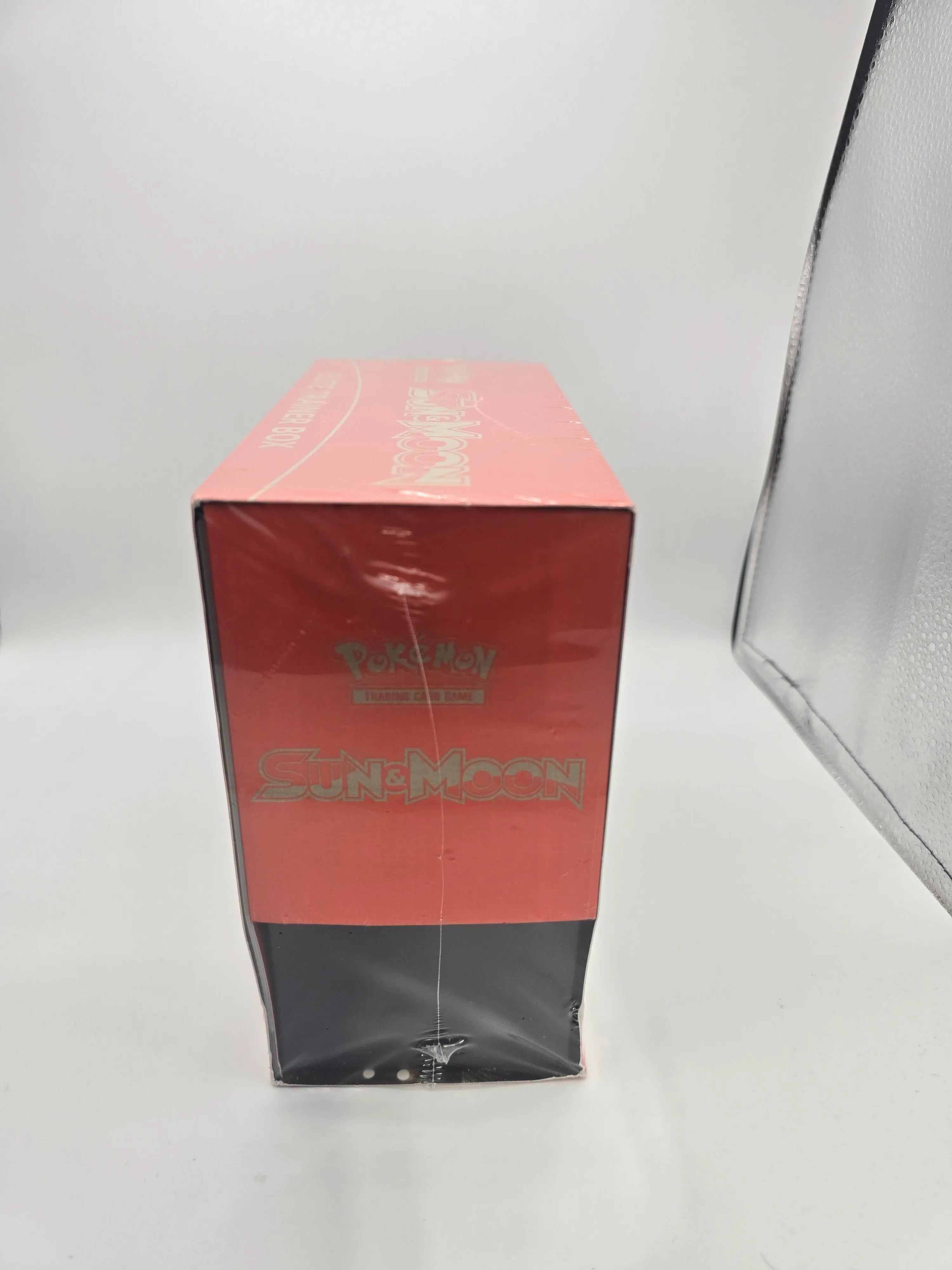Pokemon Sun & Moon Base Elite Trainer Box ETB Factory Sealed 