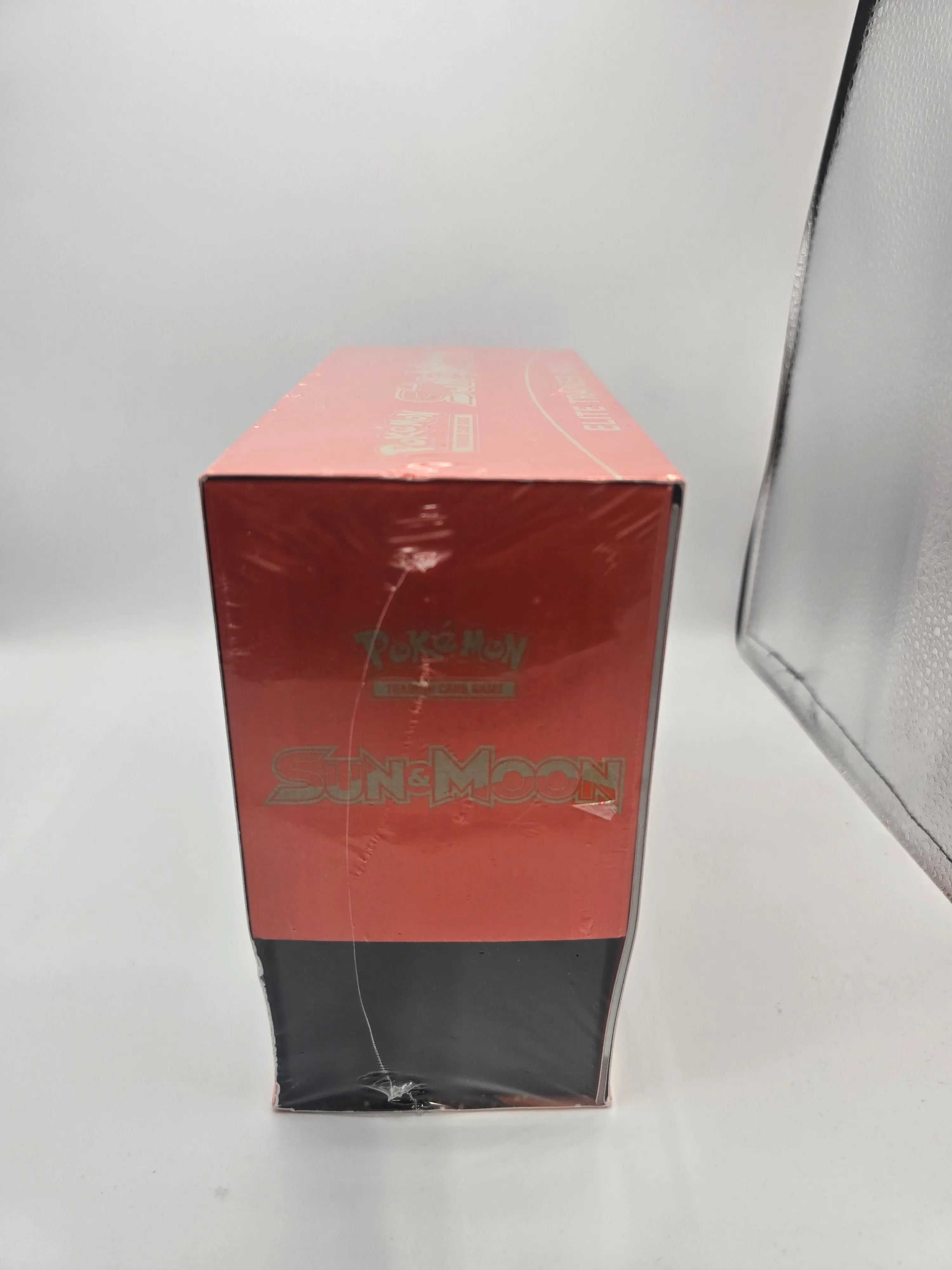Pokemon Sun & Moon Base Elite Trainer Box ETB Factory Sealed 
