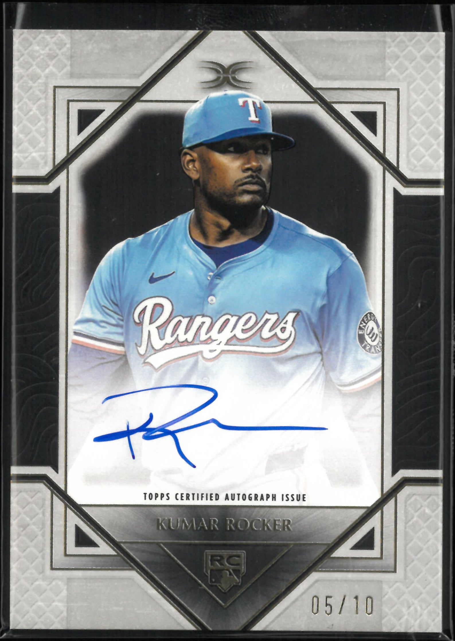 2025 Topps Definitive Rookie Autograph Kumar Rocker Auto /10 RC