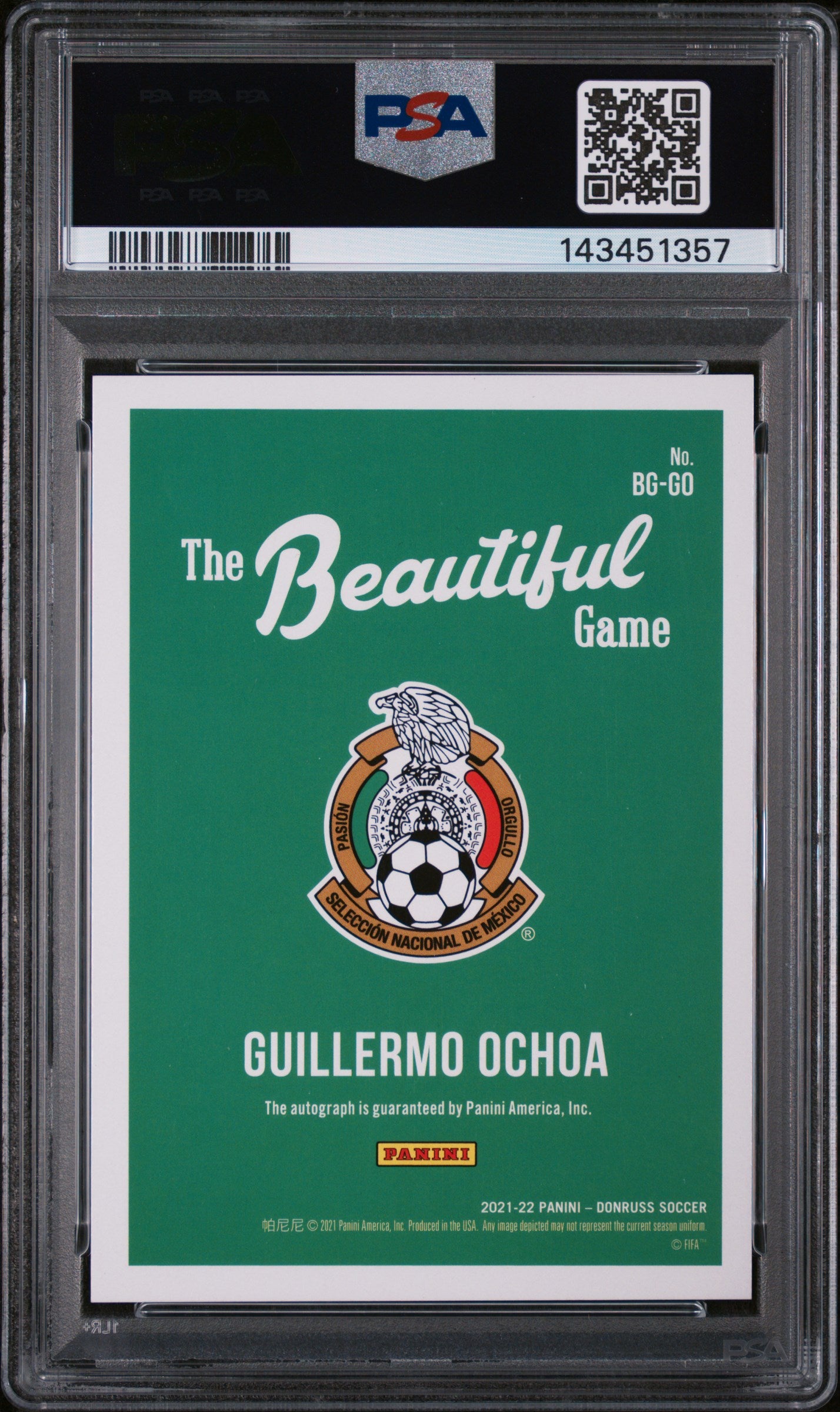 2021 Panini Donruss RTQ The Beautiful Game Blue Auto Guillermo Ochoa /99 PSA 8