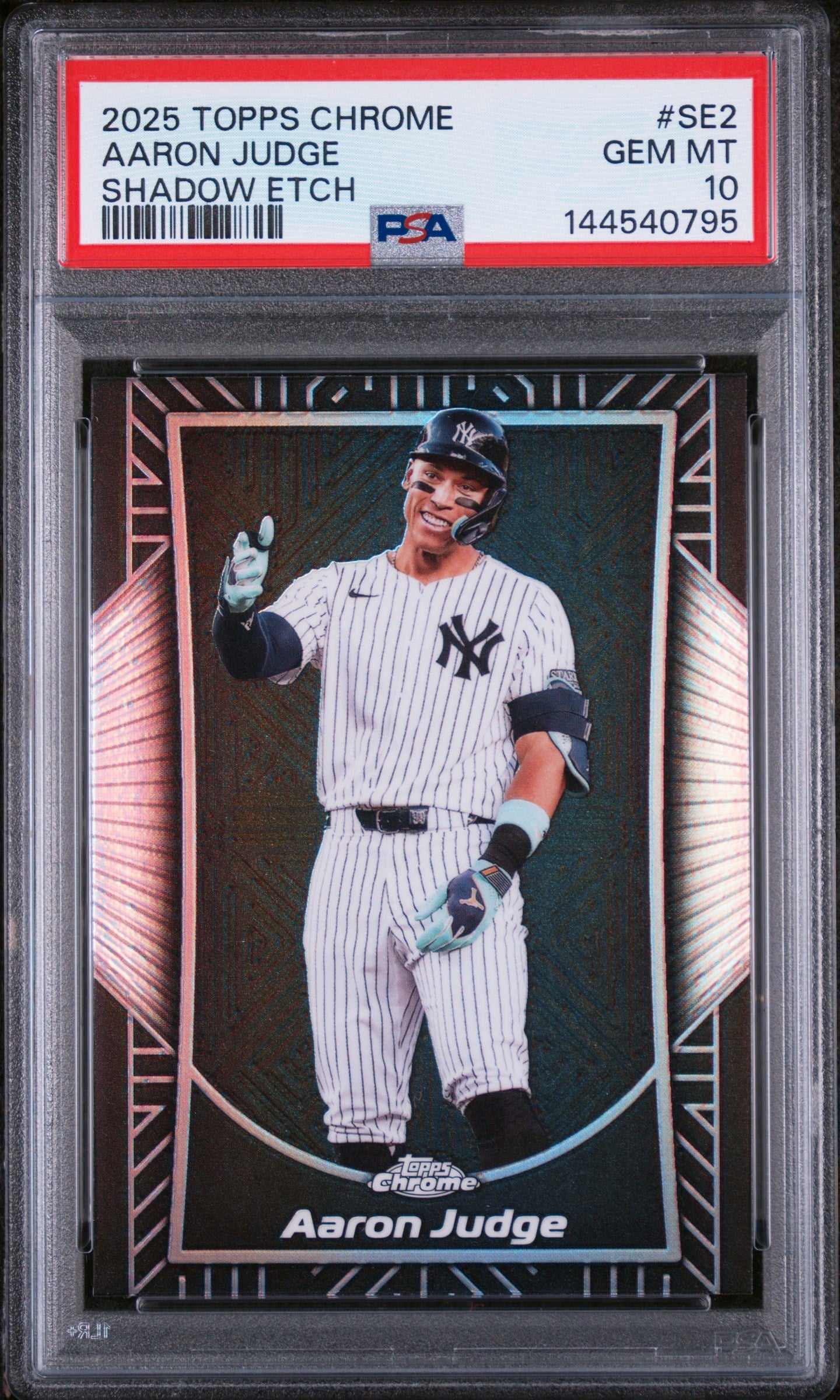 2025 Topps Chrome Shadow Etch Aaron Judge #SE2 PSA 10